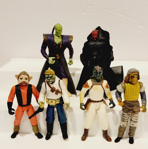 Vintage 90s Star Wars Action Figures - Picture 1 of 8